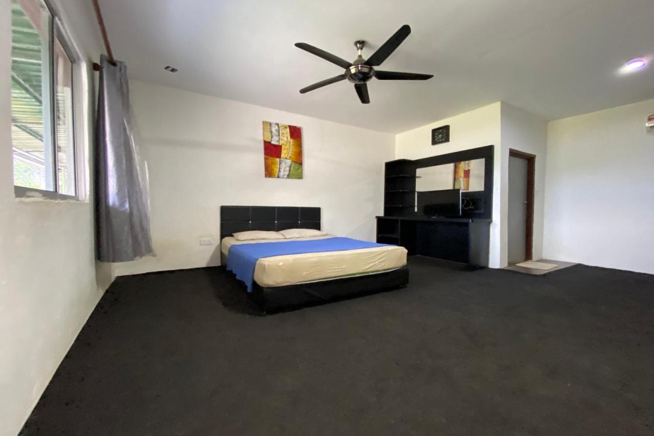 Oyo 90317 Ambong Bay Resthouse Hotel Kota Kinabalu Ngoại thất bức ảnh