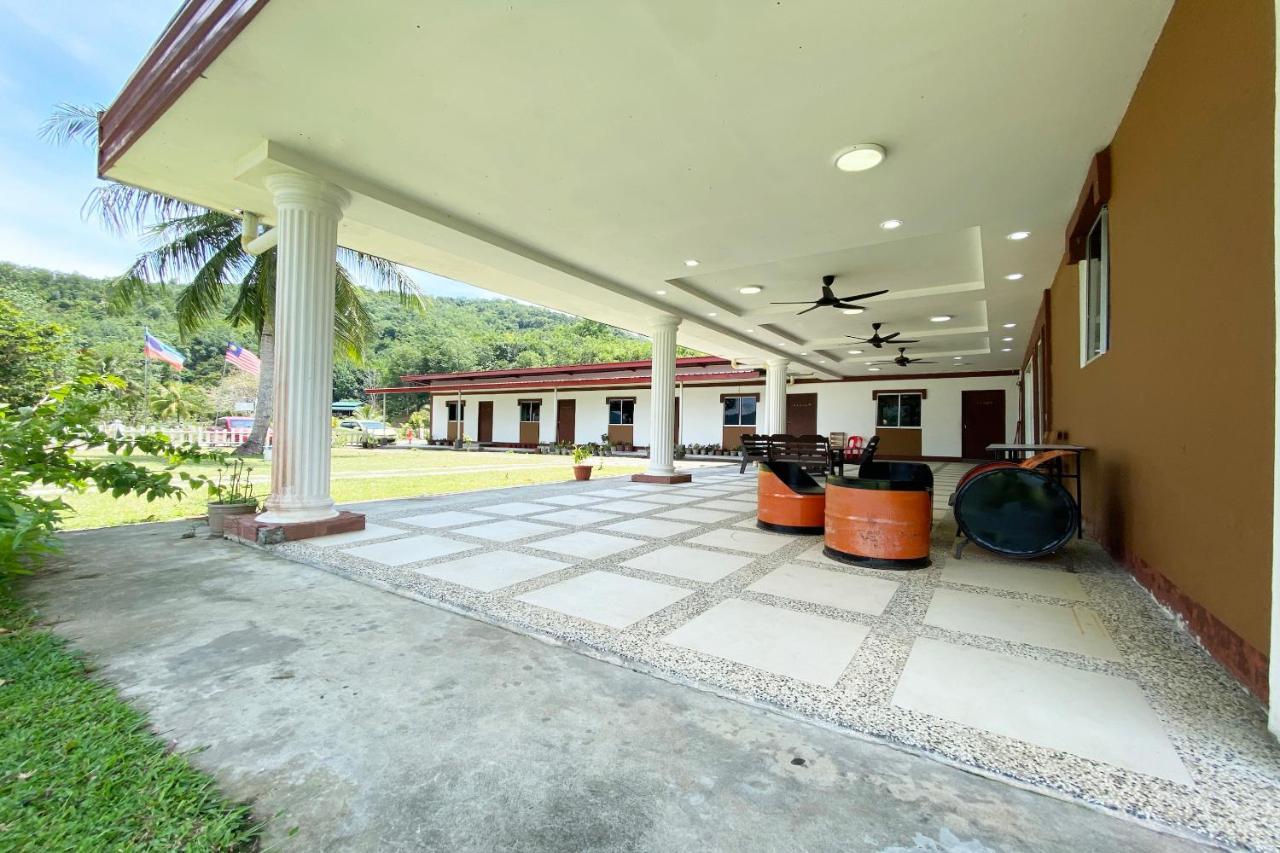 Oyo 90317 Ambong Bay Resthouse Hotel Kota Kinabalu Ngoại thất bức ảnh